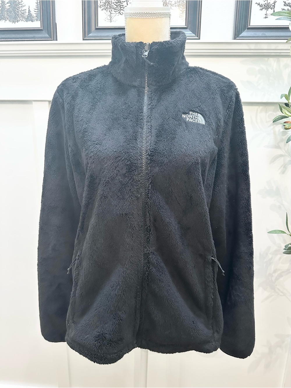 The North Face Women's Black Fuzzy Full-Zip Fleece Osito Jacket Woman’s Large